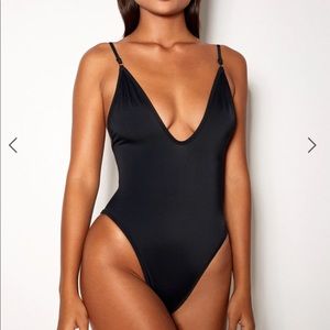 Gooseberry intimate seaside - "so chic" one piece swimsuit, black, size small 🖤